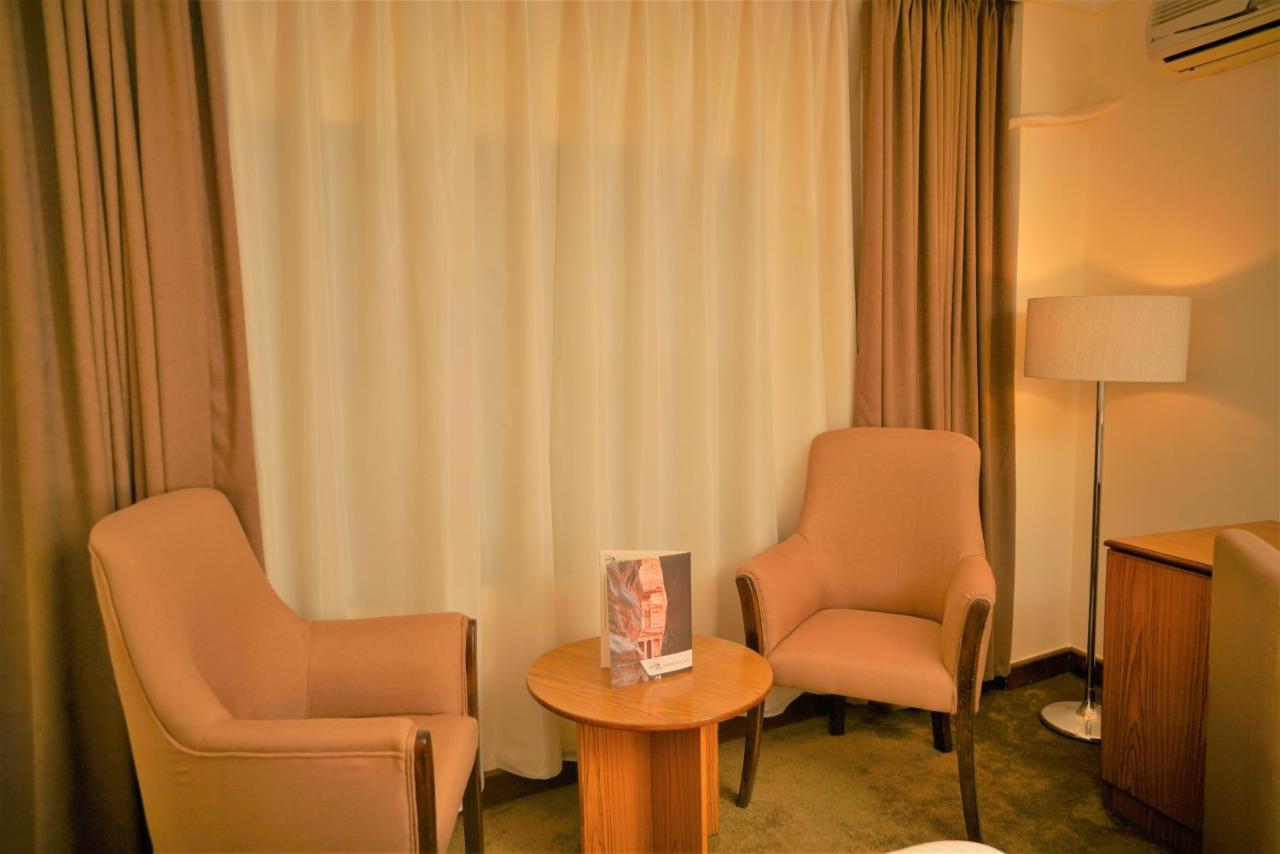 Silk Road Hotel Wadi Musa Exterior photo